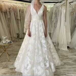 Brand New Wedding Dress - Lea Ann Belter Organza A-line Sofia